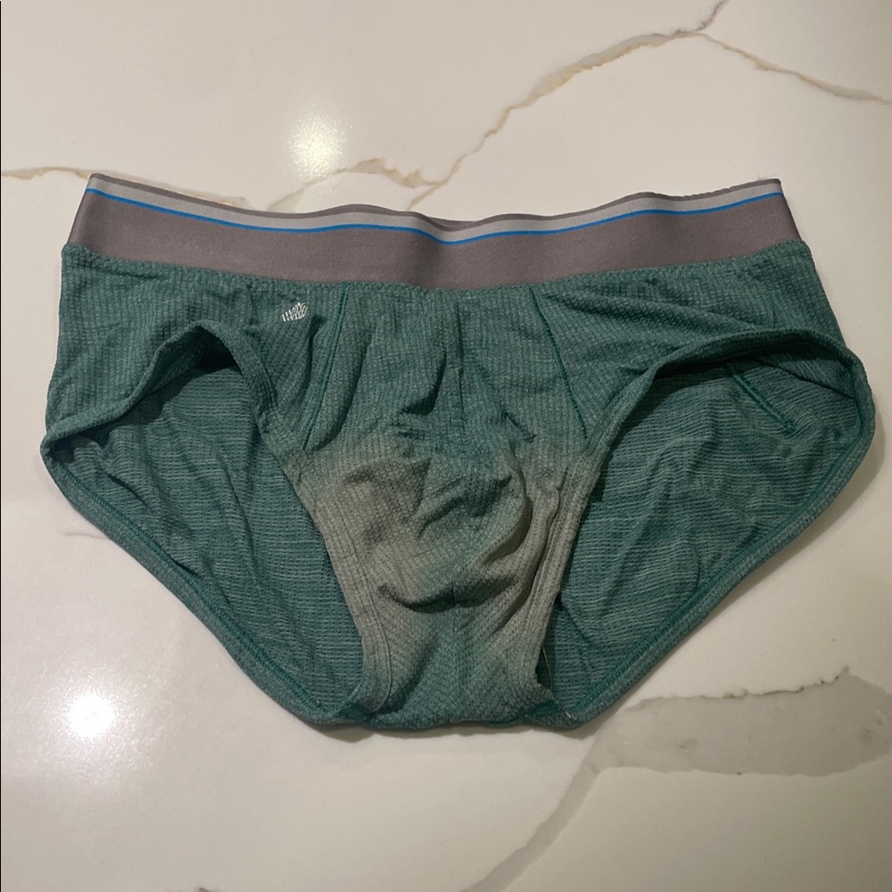 Mack Weldon Performance Green Briefs with Gray Waistband Small